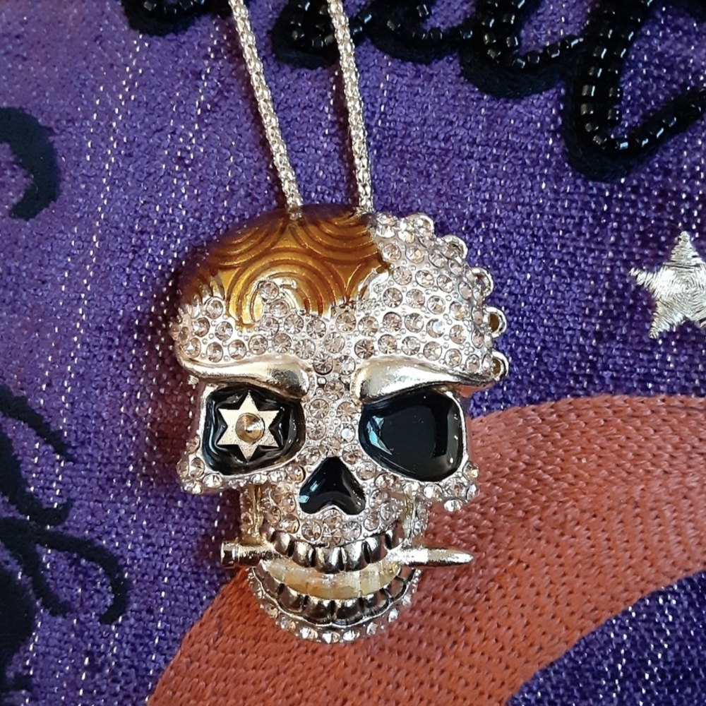 Bullet Skull Crystal Rhinestone Necklace Halloween New - Picture 3 of 6